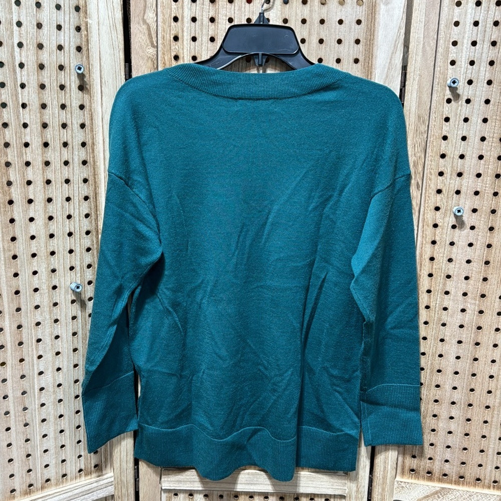 NWT Banana Republic Ladies V-Neck Merino wool Sweater - Picture 2 of 6